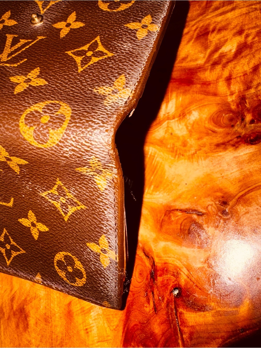 Louis Vuitton French purse, compact, wallet, kiss, lock, monogram, canvas, brown - Picture 10 of 16